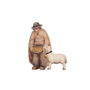PE Fütterer mit Schaf
